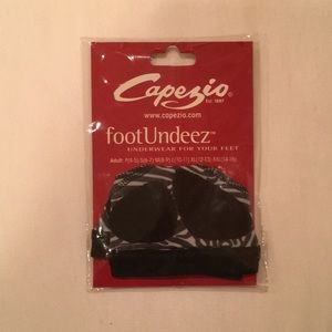 Capezio footUndeez zebra print